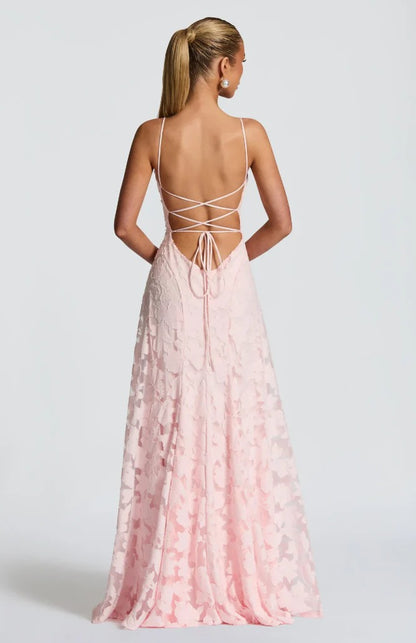 Sofía Lace™ | Vestido de Encaje con Silueta Entallada
