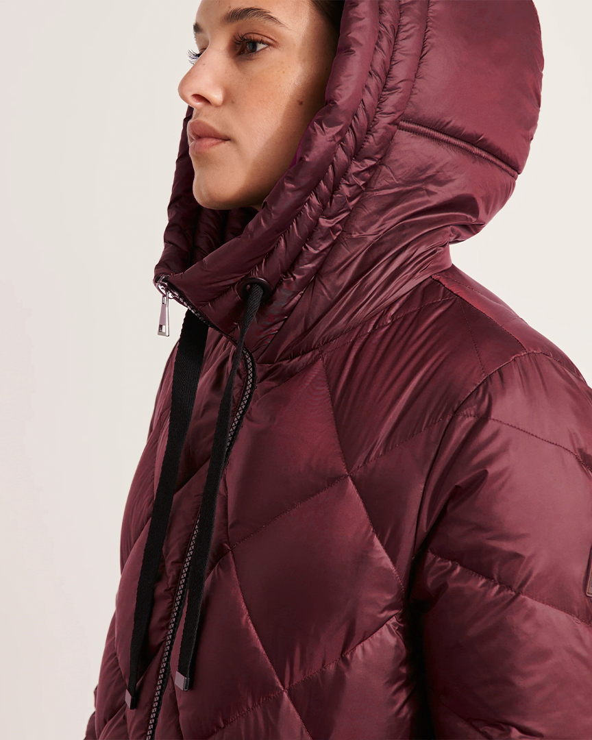 CHAQUETA ACOLCHADA LARGA DE MUJER CON CAPUCHA